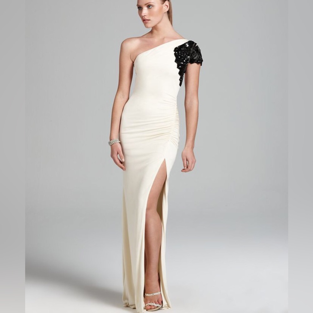 NWOT Badgley Mischka Beaded Deco Crepe Gown